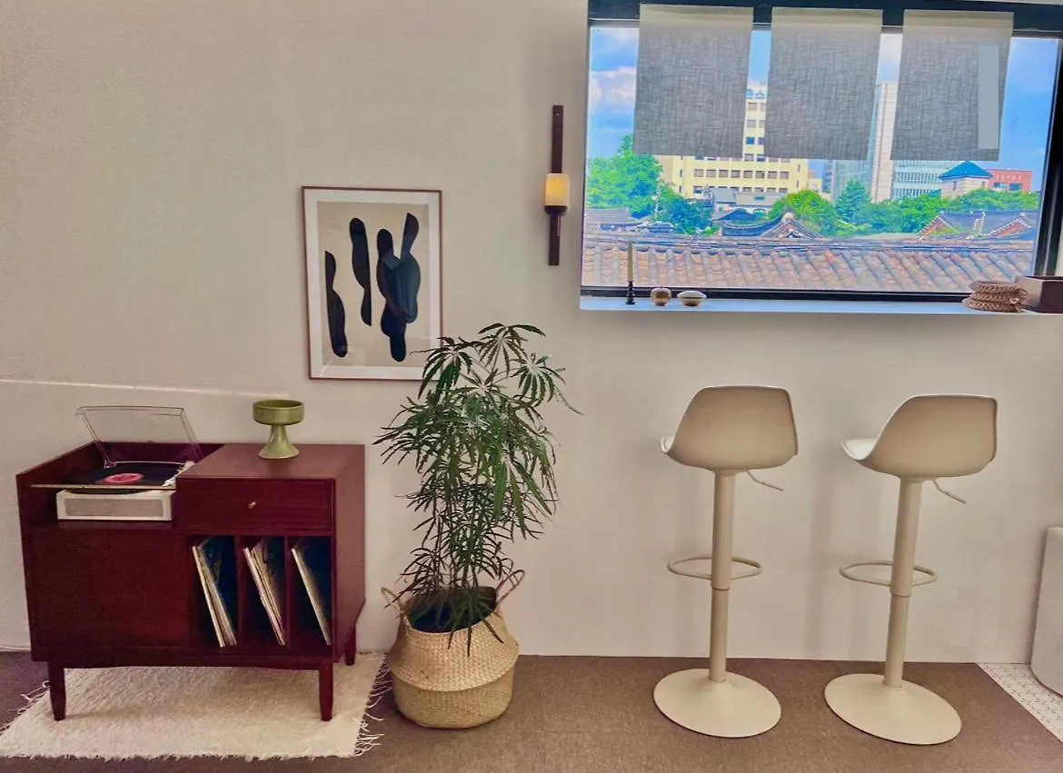 A Traditional Korean House Seoul Apartment