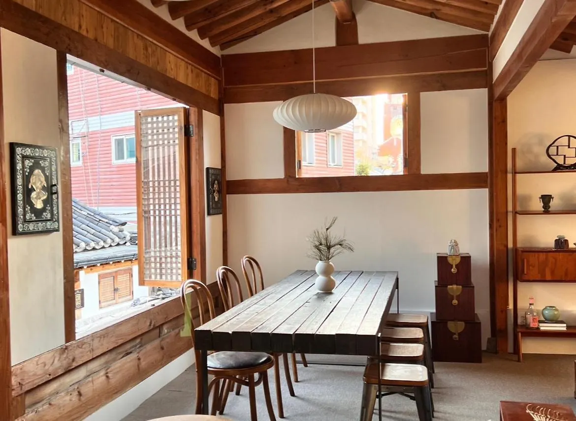 A Traditional Korean House Seoul Apartment