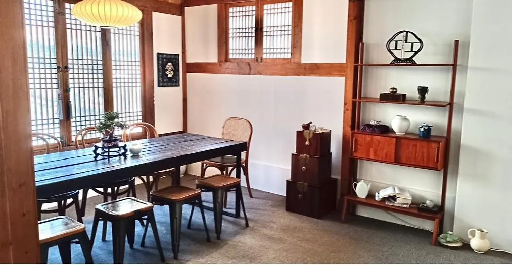 Apartment A Traditional Korean House Seoul