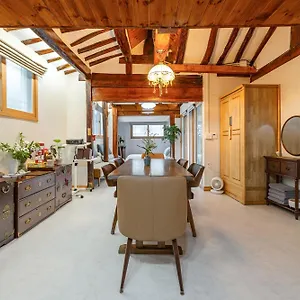  아파트 Memory Jongro Hanok